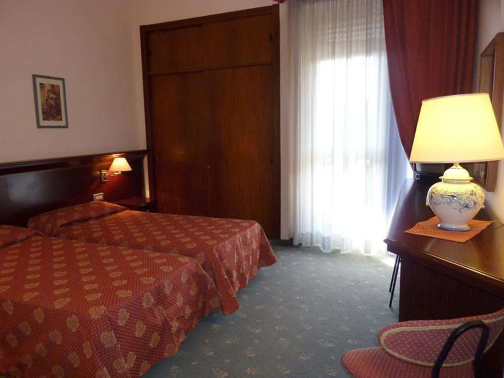 Hotel Torretta Montecatini Terme 4*,