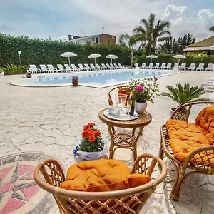  Vakantiehuis Vacanze Paradise Vicino Cefalu Piscina Aperta Italië